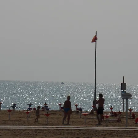 Fuer 4 Personen Ca 33 Qm In Bibione, Adriakueste Italien Und Umgebung *